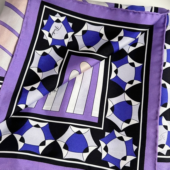 Emilio Pucci women silk scarf - Picture 4 of 5